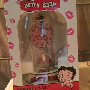 Betty Boop Anniversary Clock